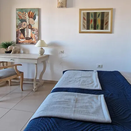 Atlantico 43 شقة أرونا